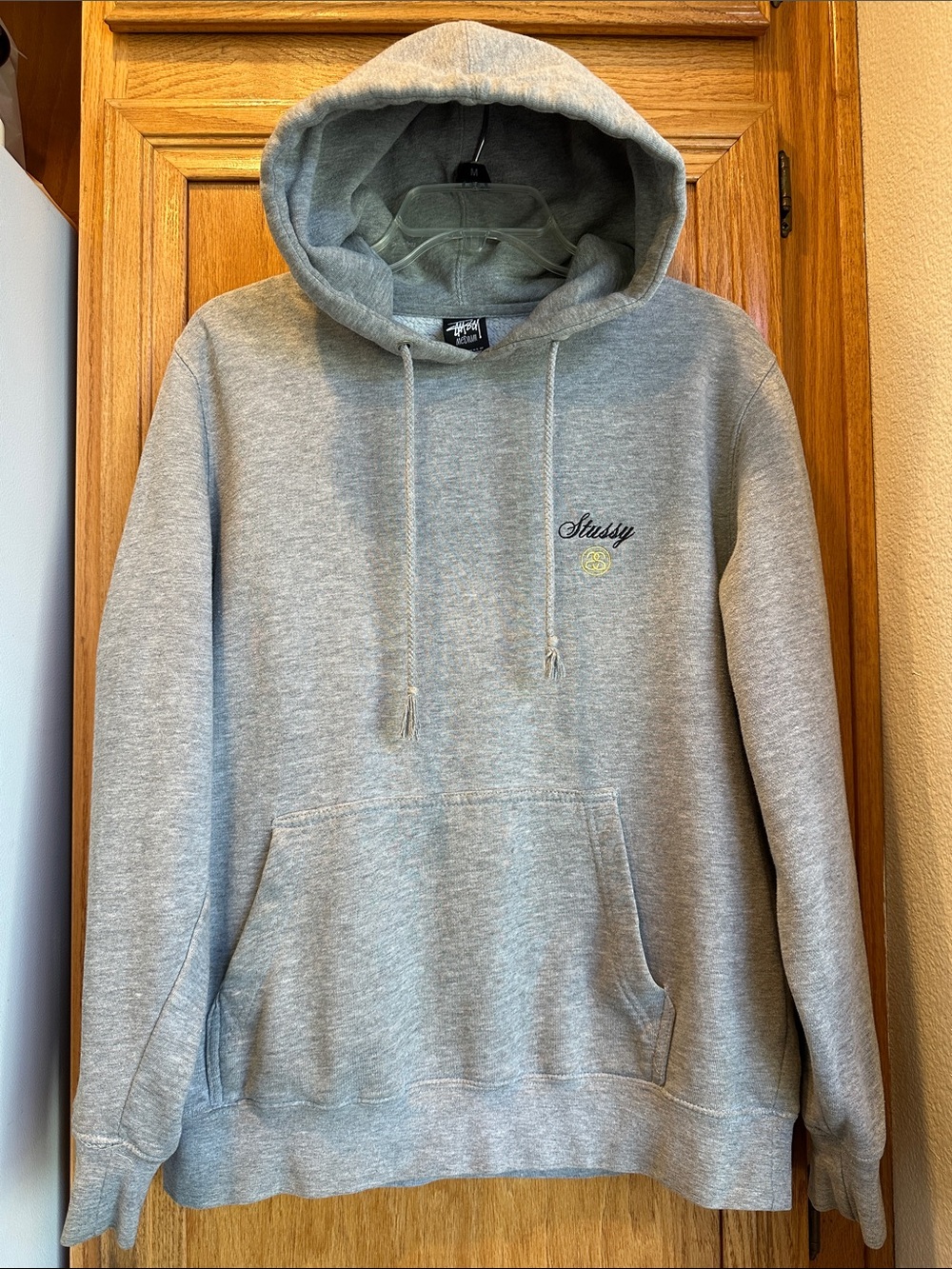Stussy Light Gray Pullover Hoodie with Golden Embroidered Logo Size M - Picture 3 of 6